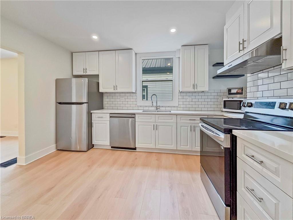 164 Nelson Street Property Photo 9