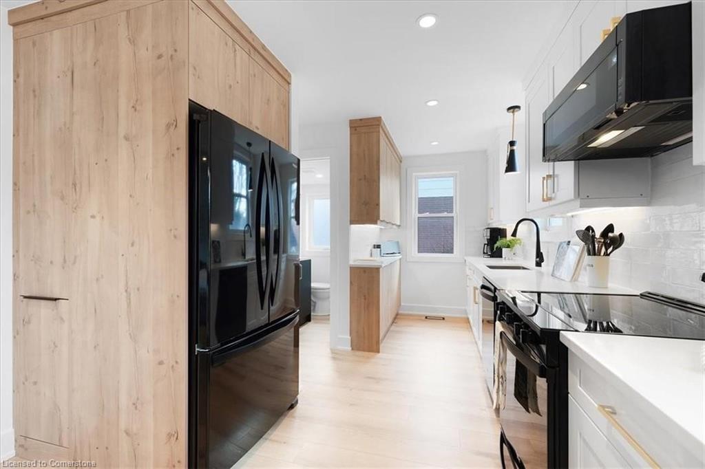 94 West 32nd Street Property Photo 9