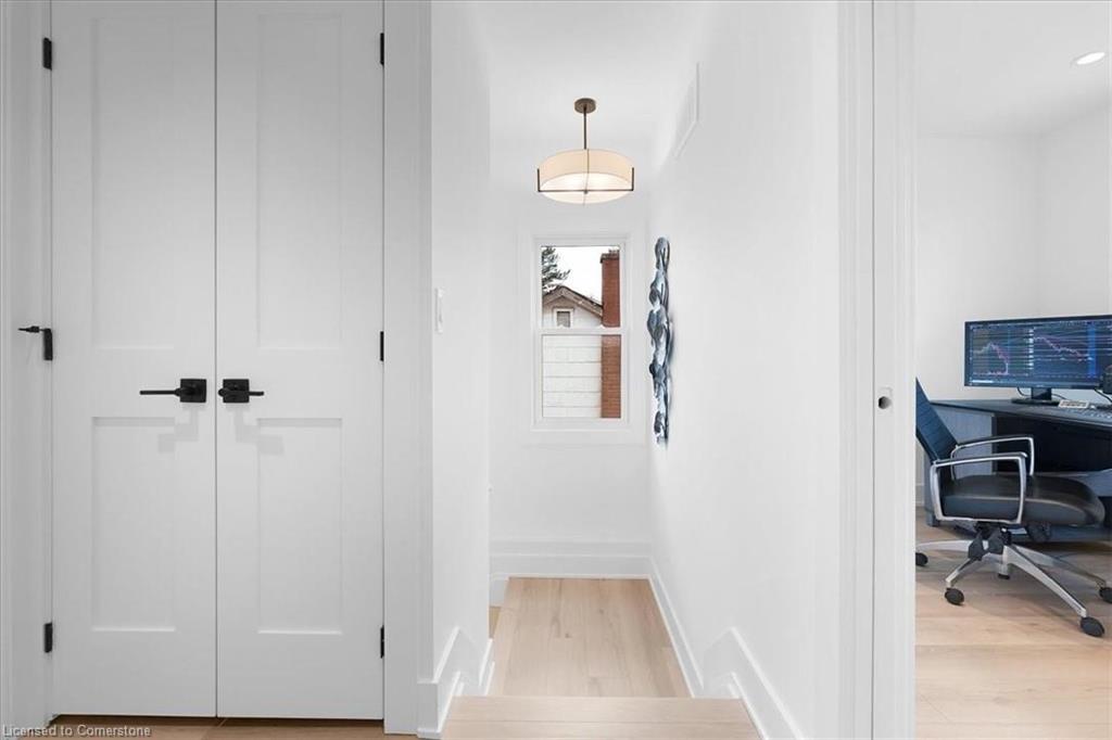 94 West 32nd Street Property Photo 15