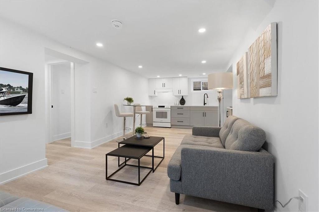 94 West 32nd Street Property Photo 22