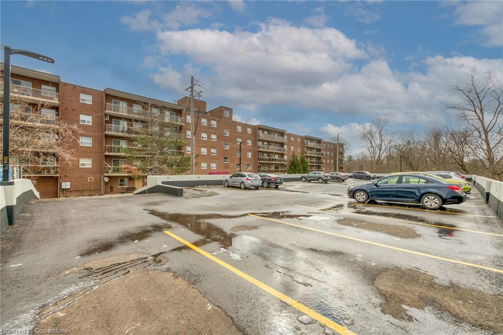 512-793 Colborne Street E Property Photo 1