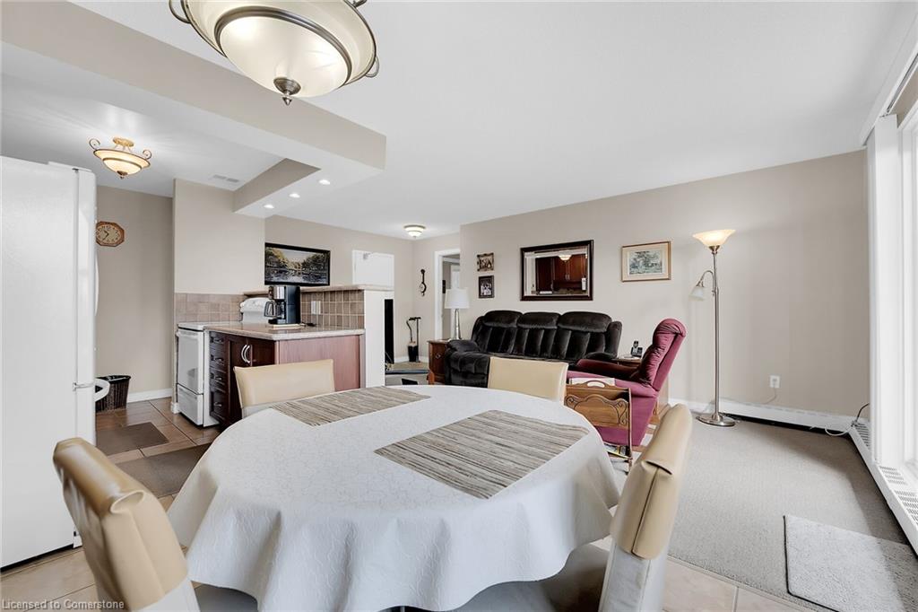 512-793 Colborne Street E Property Photo 15