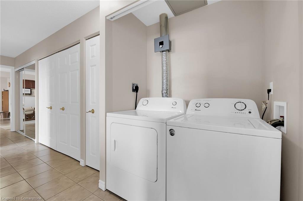 512-793 Colborne Street E Property Photo 26