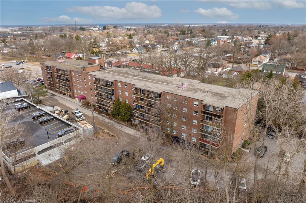 512-793 Colborne Street E Property Photo 38