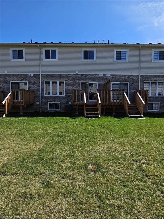 111 Alicia Crescent Property Photo 32