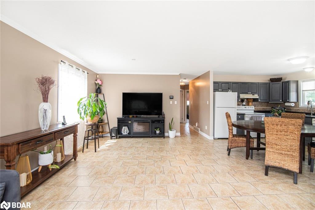 360 White Sands Drive Property Photo 1