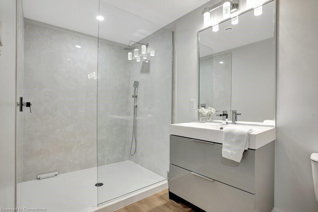 2208 Red Thorne Avenue Property Photo 34