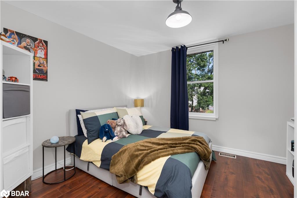 268 John Street Property Photo 18