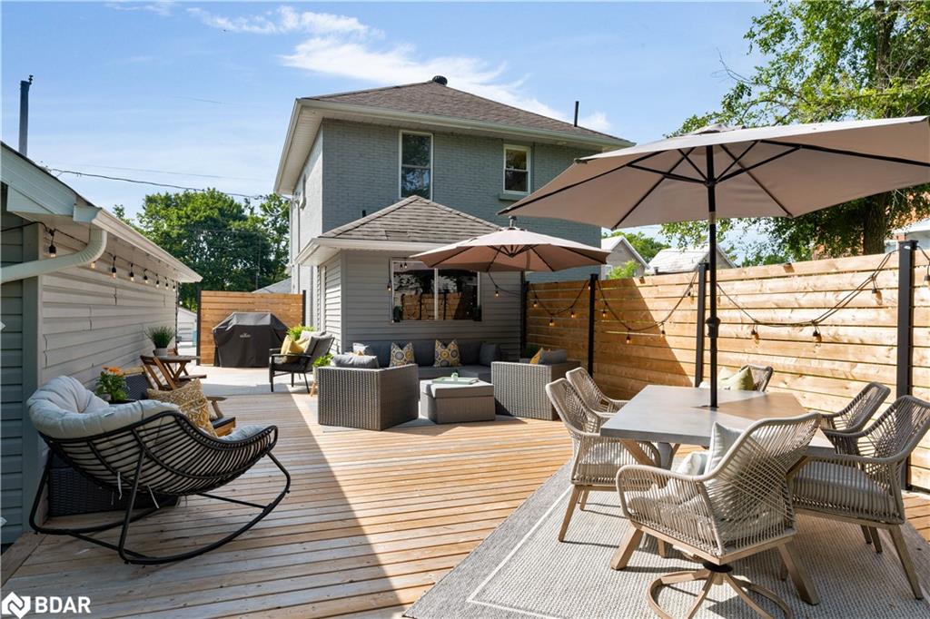 268 John Street Property Photo 28