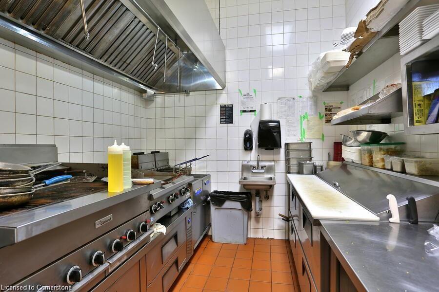 668 Erb Street W Property Photo 13