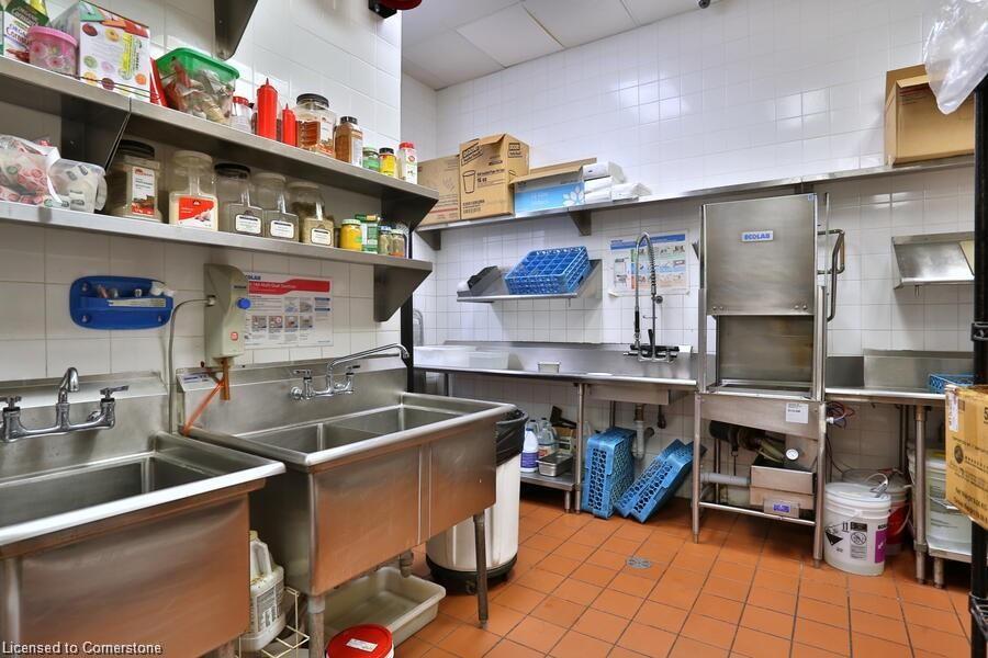 668 Erb Street W Property Photo 14