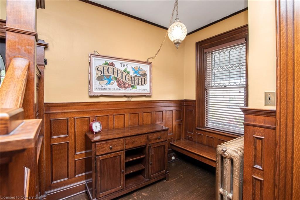 225 Broad Street E Property Photo 12