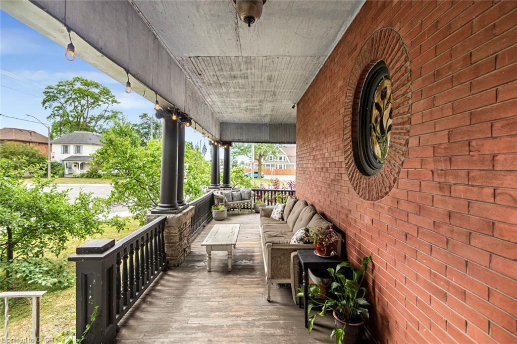 225 Broad Street E Property Photo 14