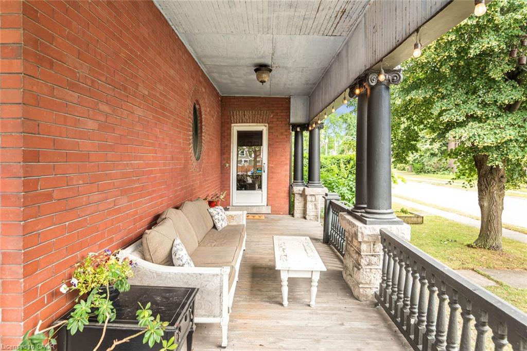 225 Broad Street E Property Photo 15