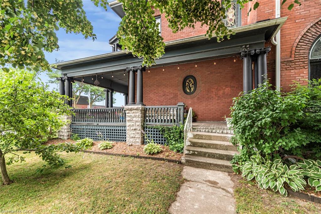 225 Broad Street E Property Photo 16