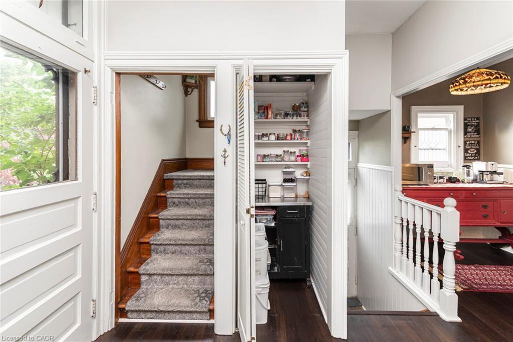 225 Broad Street E Property Photo 20