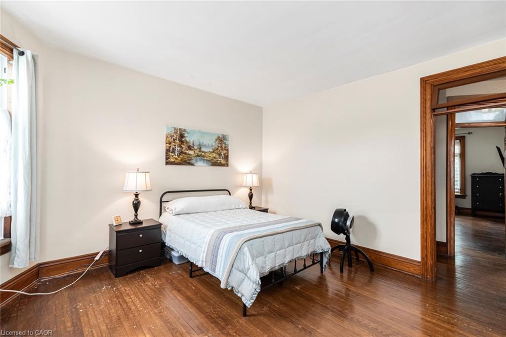 225 Broad Street E Property Photo 35