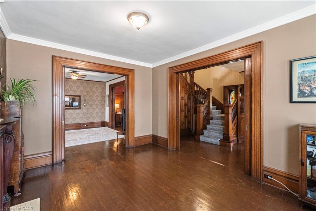 225 Broad Street E Property Photo 46