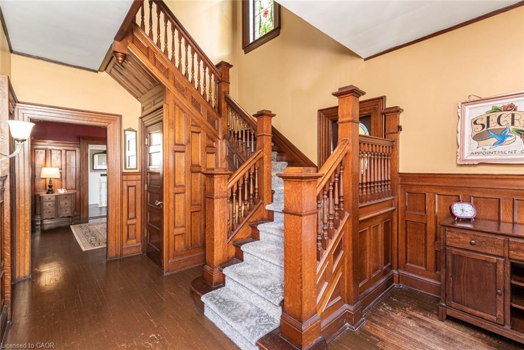 225 Broad Street E Property Photo 49