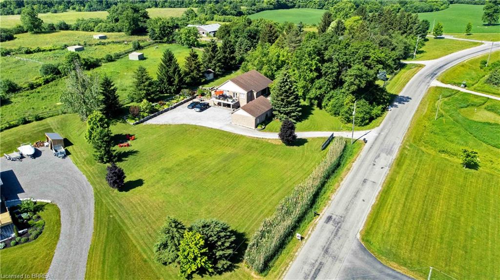 221 Old Onondaga Road E Property Photo 7