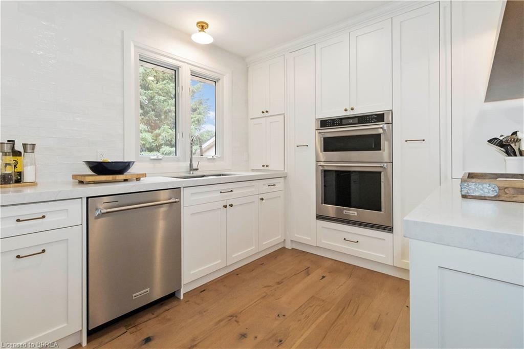 221 Old Onondaga Road E Property Photo 20