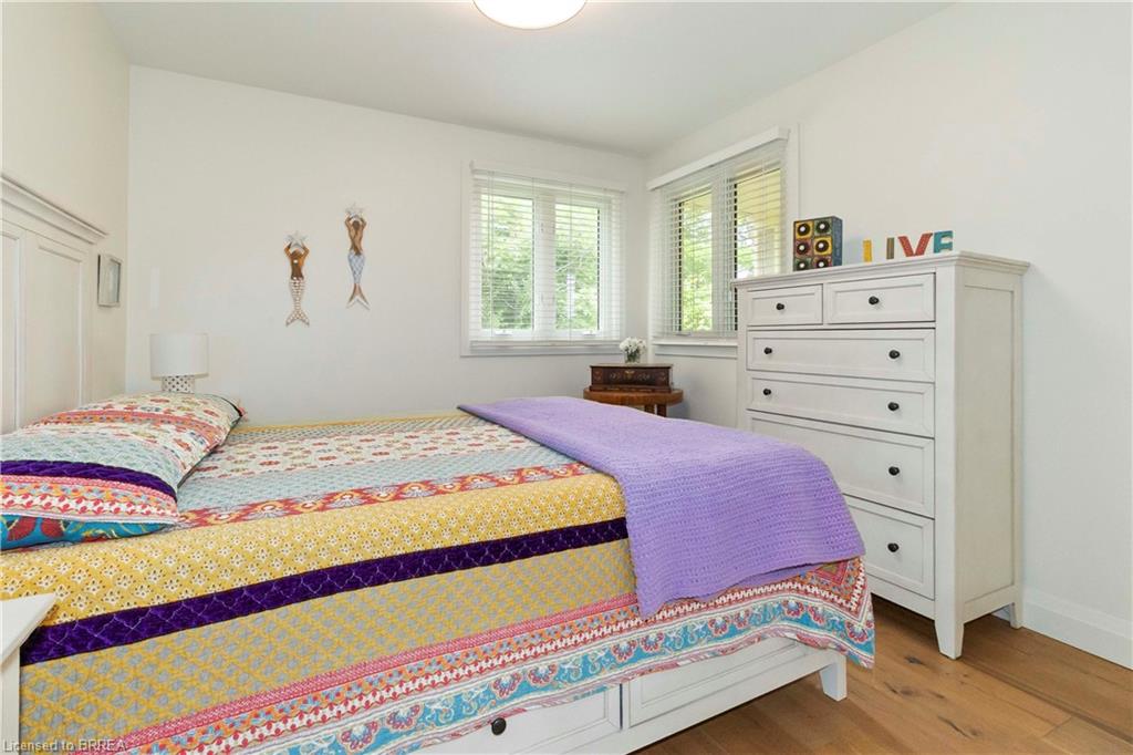 221 Old Onondaga Road E Property Photo 32