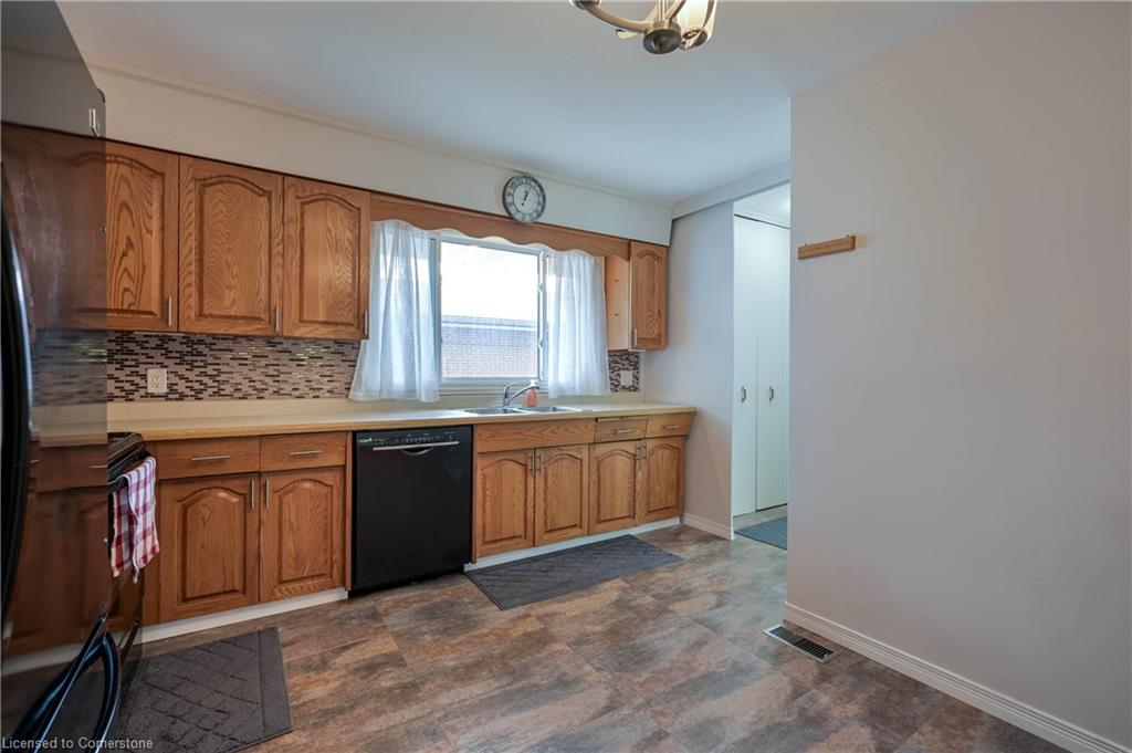 29 Ruskview Road Property Photo 9