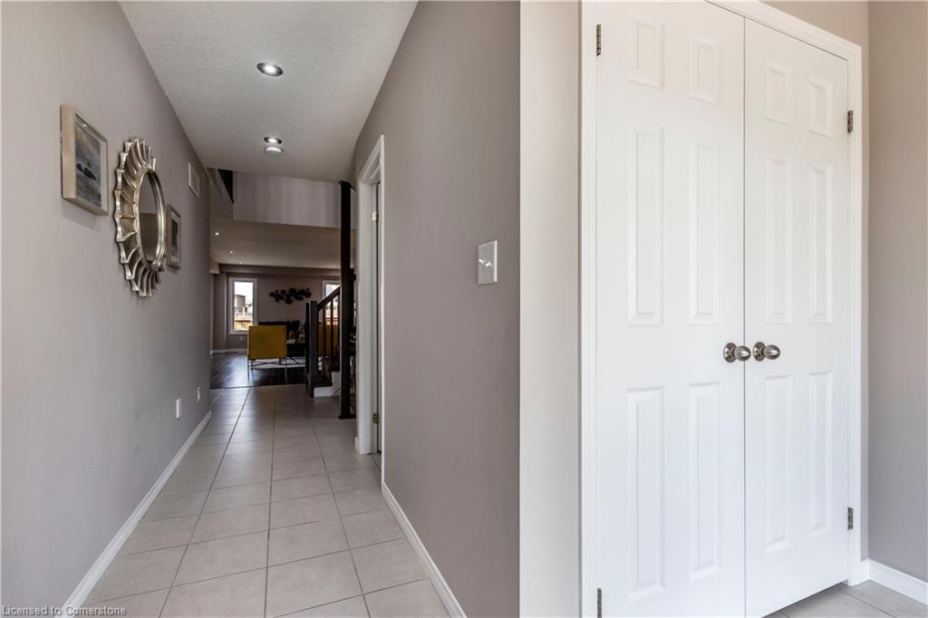 508 Netherwood Crescent Property Photo 6