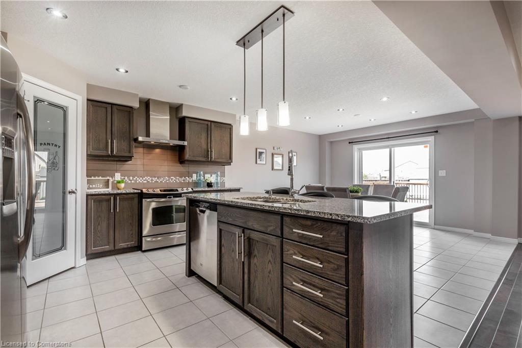 508 Netherwood Crescent Property Photo 11