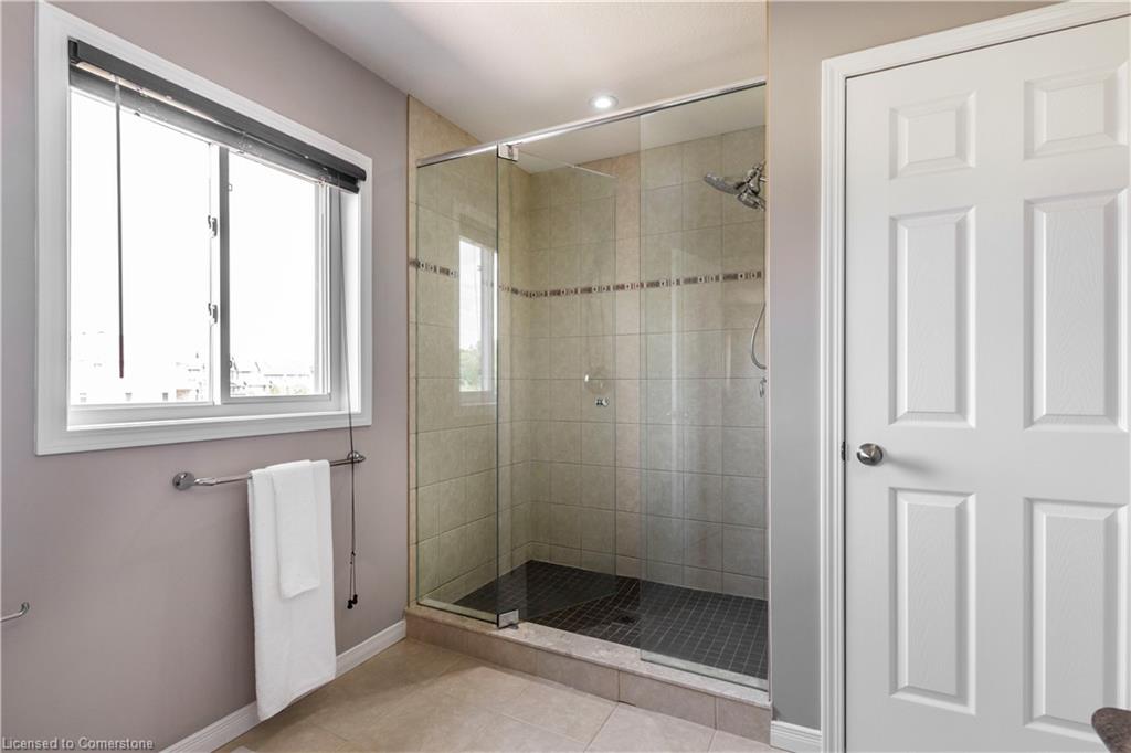 508 Netherwood Crescent Property Photo 23