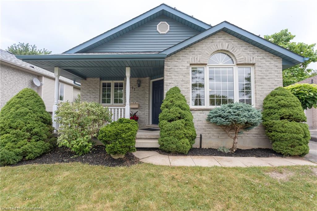 11 Goldenrod Court Property Photo 1