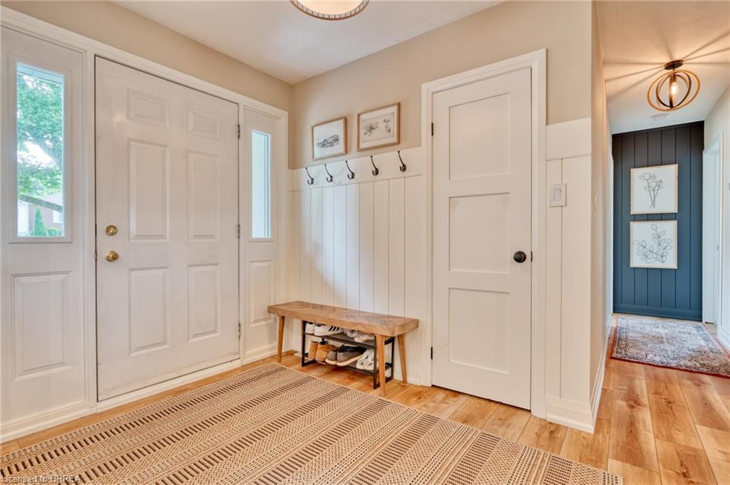 26 Simcoe Boulevard Property Photo 7