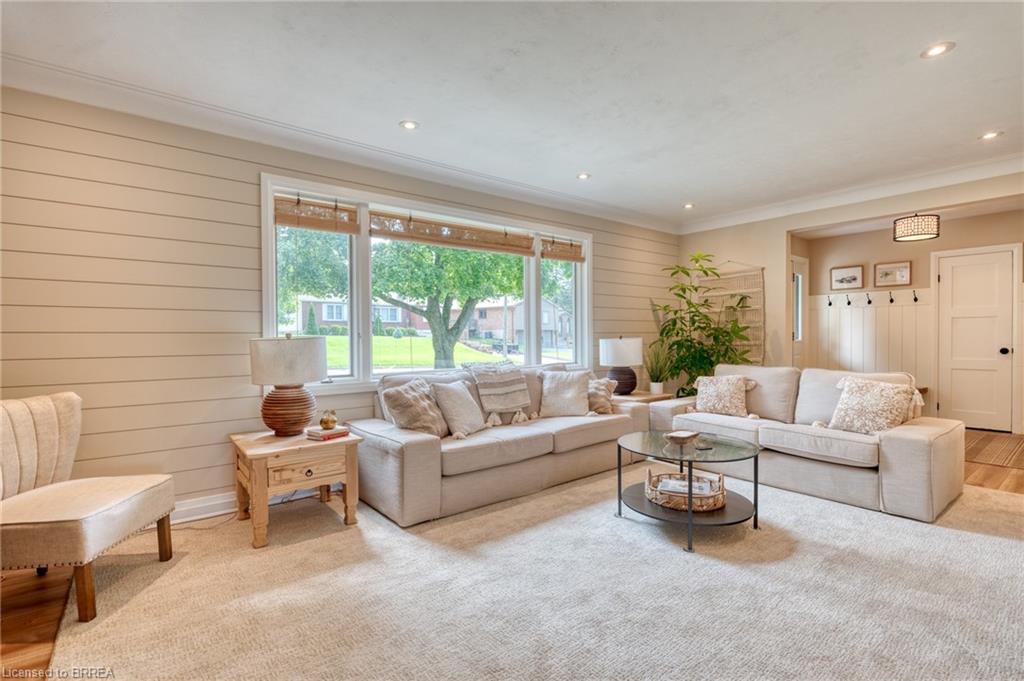 26 Simcoe Boulevard Property Photo 11