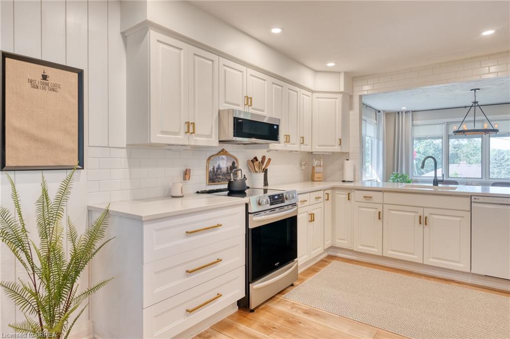 26 Simcoe Boulevard Property Photo 21