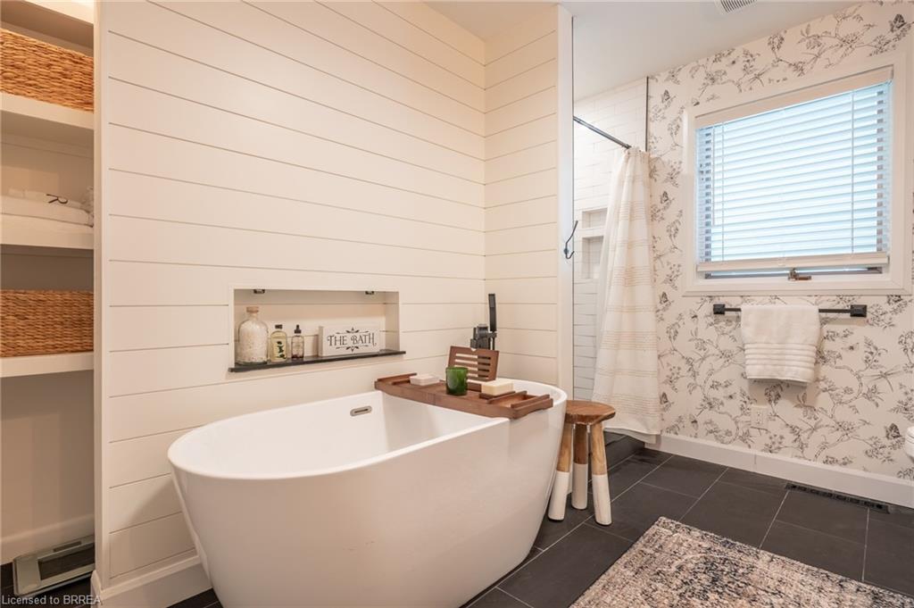 26 Simcoe Boulevard Property Photo 27