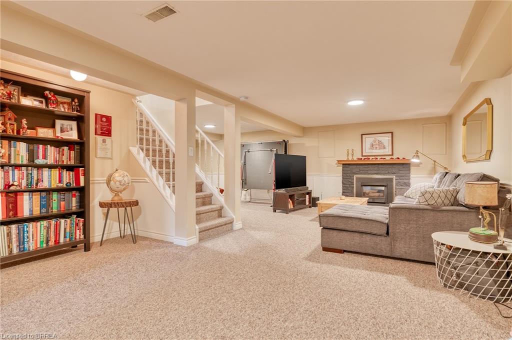 26 Simcoe Boulevard Property Photo 29