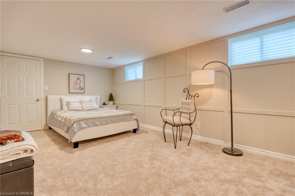 26 Simcoe Boulevard Property Photo 33