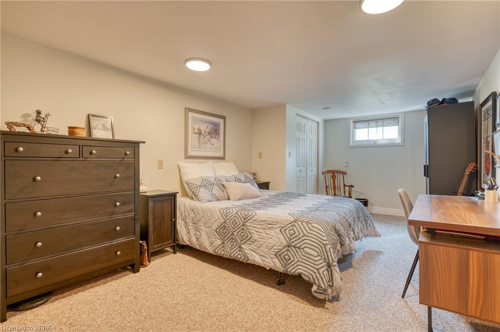 26 Simcoe Boulevard Property Photo 35