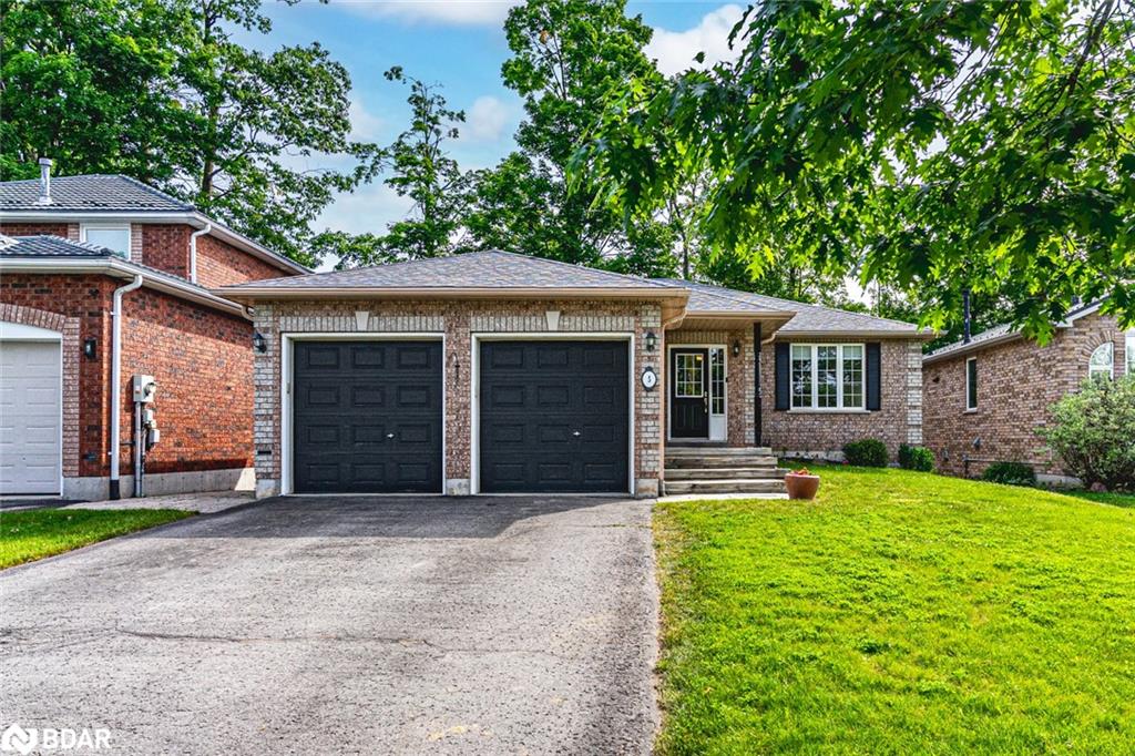 5 Hogan Court Property Photo 1