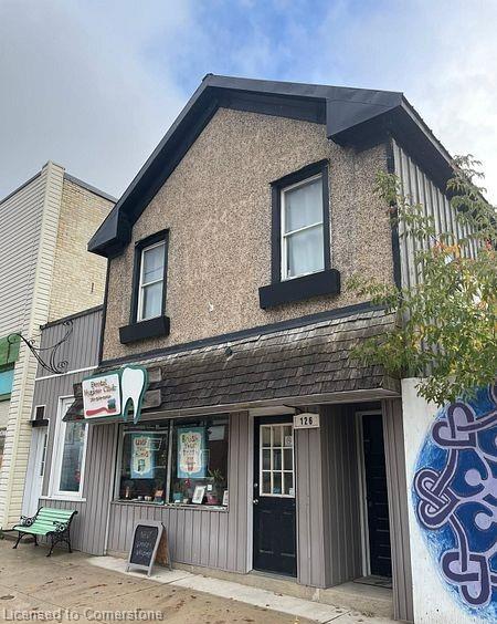 126 Garafraxa Street N Property Photo 1