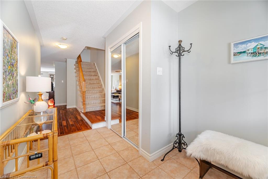 5103 Tree Court Property Photo 8