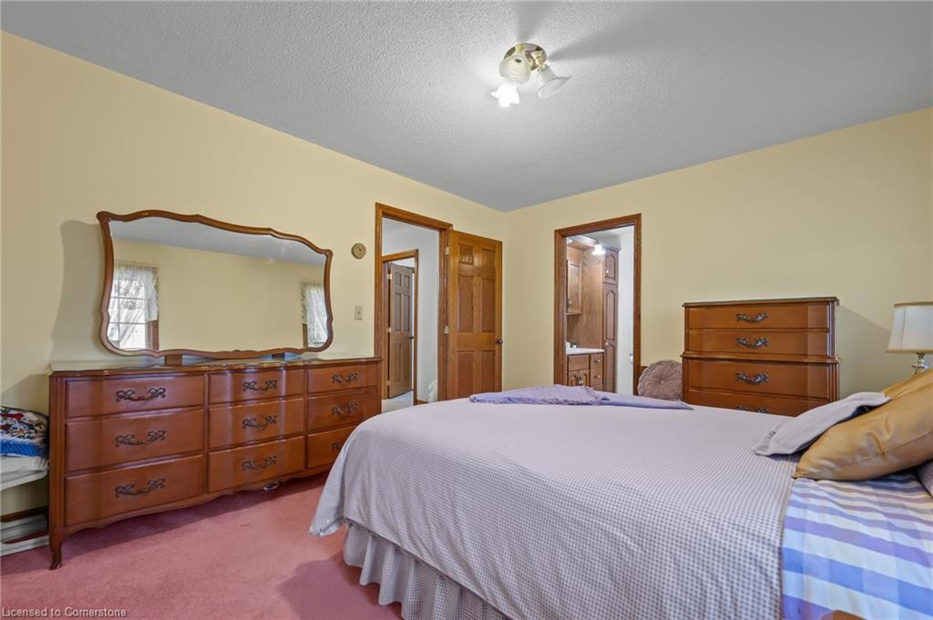 100 Baird Street S Property Photo 16