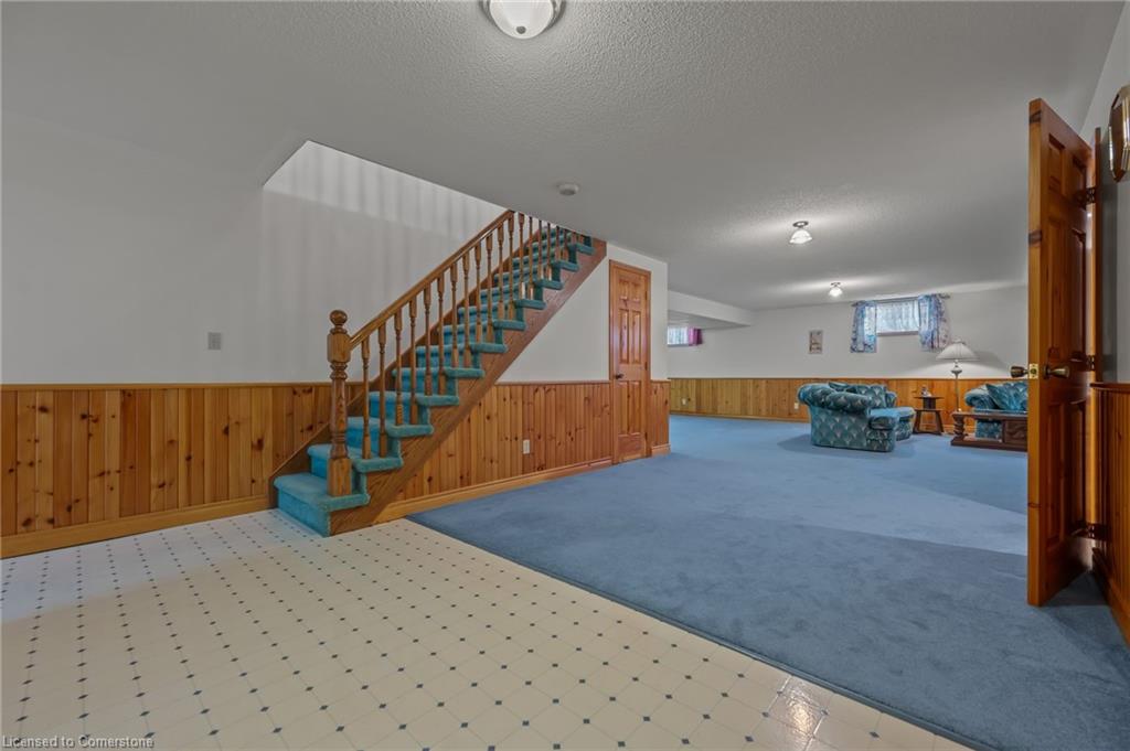 100 Baird Street S Property Photo 26