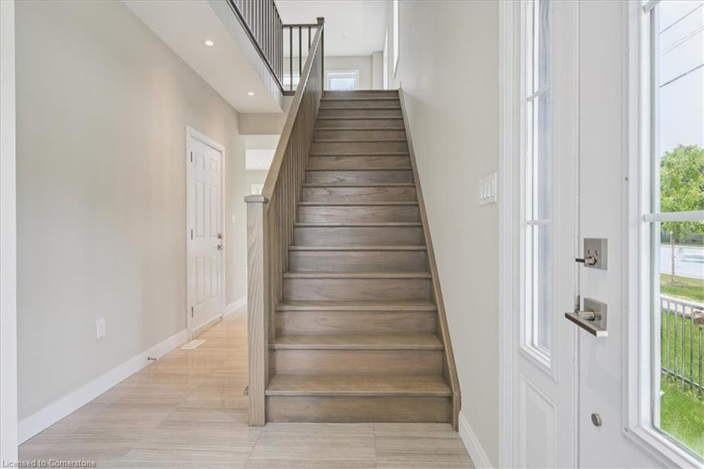 49-445 Ontario Street S Property Photo 7