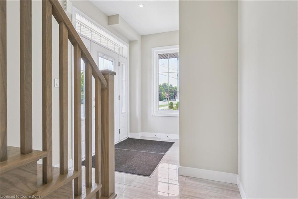 49-445 Ontario Street S Property Photo 8