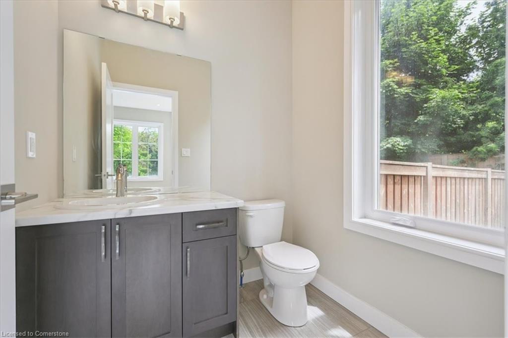 49-445 Ontario Street S Property Photo 11