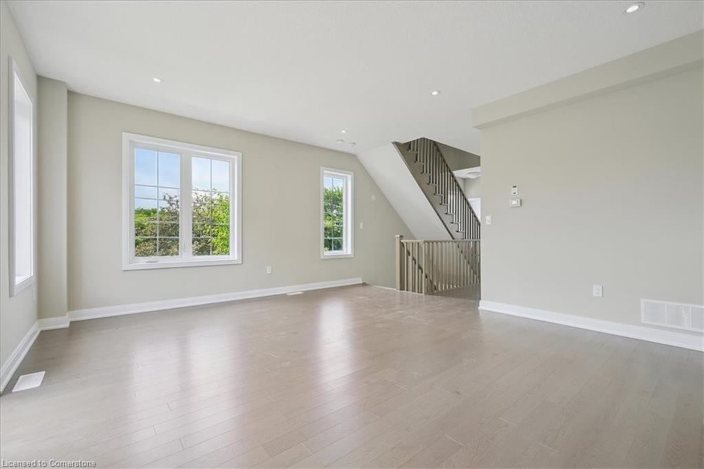 49-445 Ontario Street S Property Photo 15