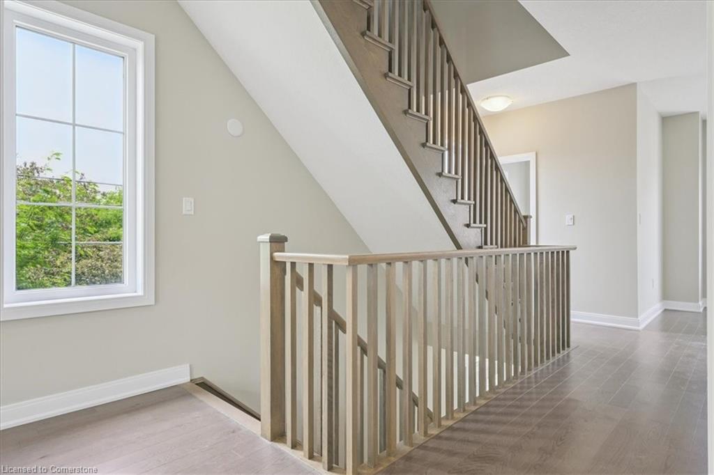 49-445 Ontario Street S Property Photo 18