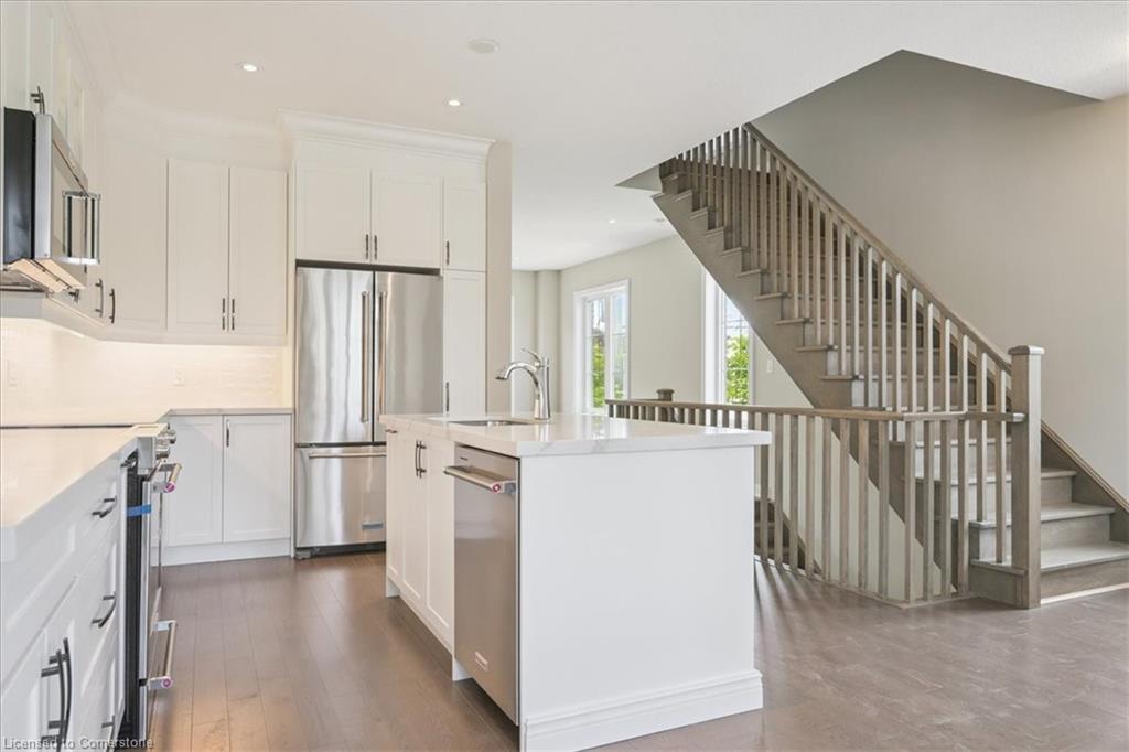 49-445 Ontario Street S Property Photo 24