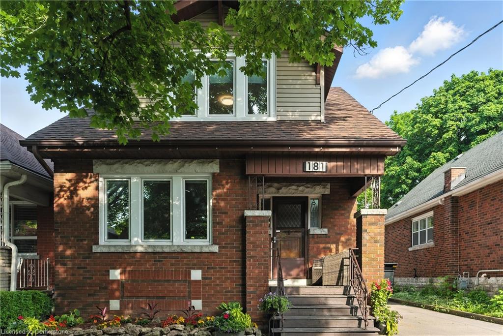 181 London Street S Property Photo 1